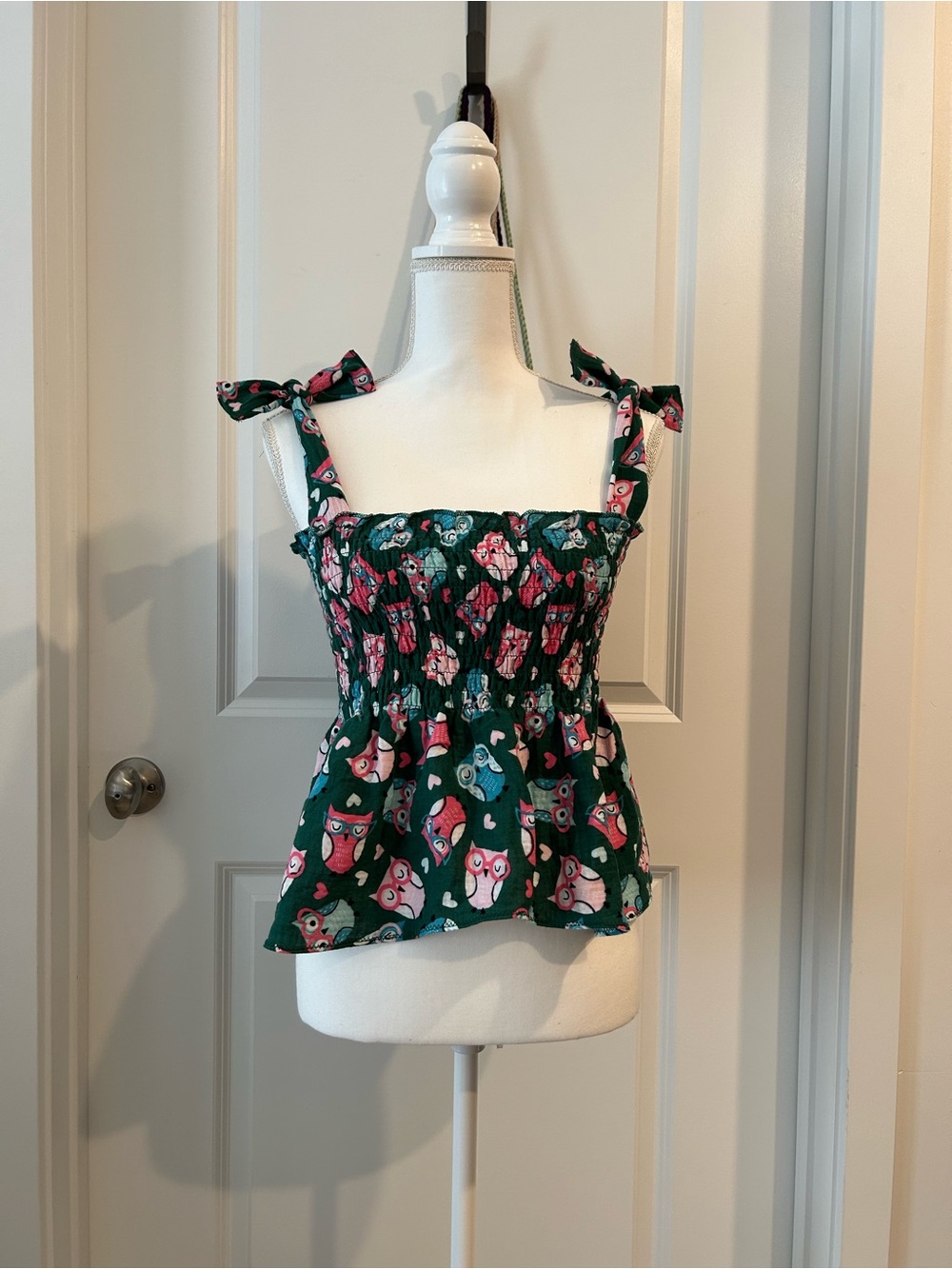 Smocked Tie-Shoulder Tank Top in Dark Green Owl Print